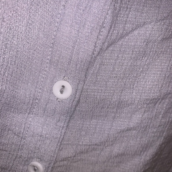 Light blue cropped tank top w/ button & tie up - Picture 8 of 8